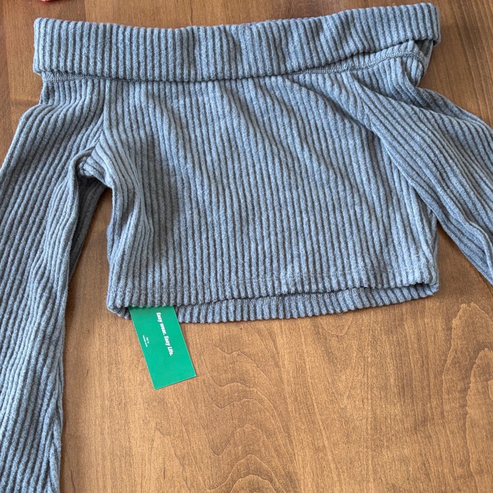 SHEIN Gray Ribbed Sweater Off Shoulder Crop Top